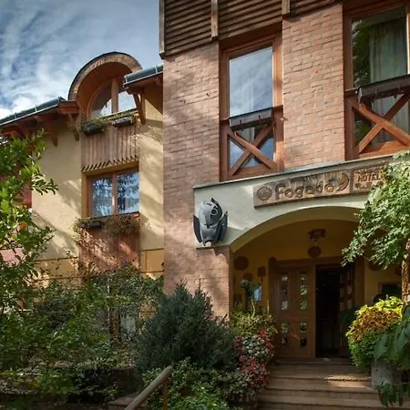 Bagolyvar Panzio Bed & Breakfast Pecs