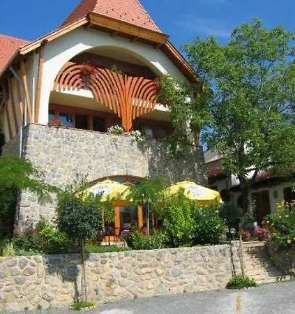Bagolyvár 3* Pécs