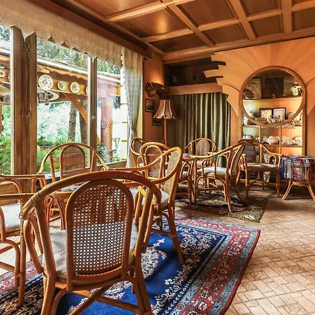 Bed and breakfast Bagolyvár Panzió Pécs