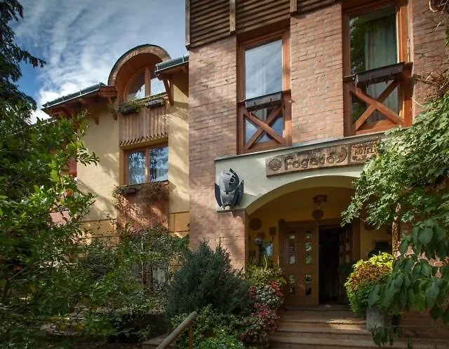 Bagolyvar Panzio 住宿加早餐酒店 佩奇