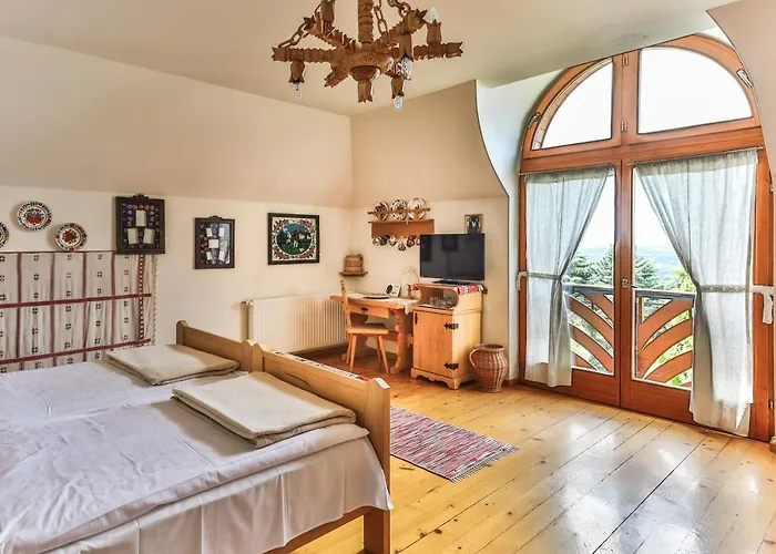 住宿加早餐酒店 Bagolyvar Panzio