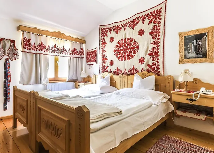 Bagolyvar Panzio 3* Pécs