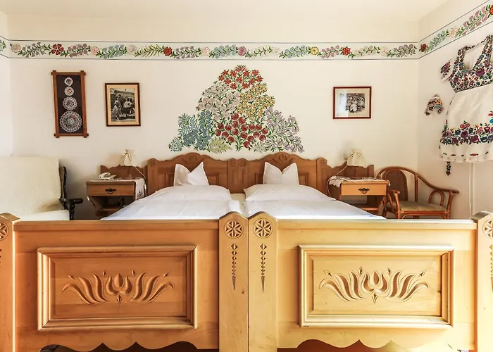 Bagolyvar Panzio 住宿加早餐酒店 3*